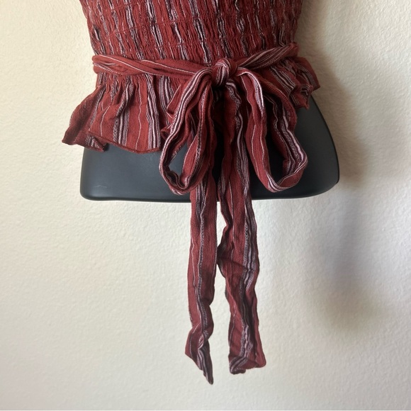 AE Striped Ruffle Top - Picture 3 of 5